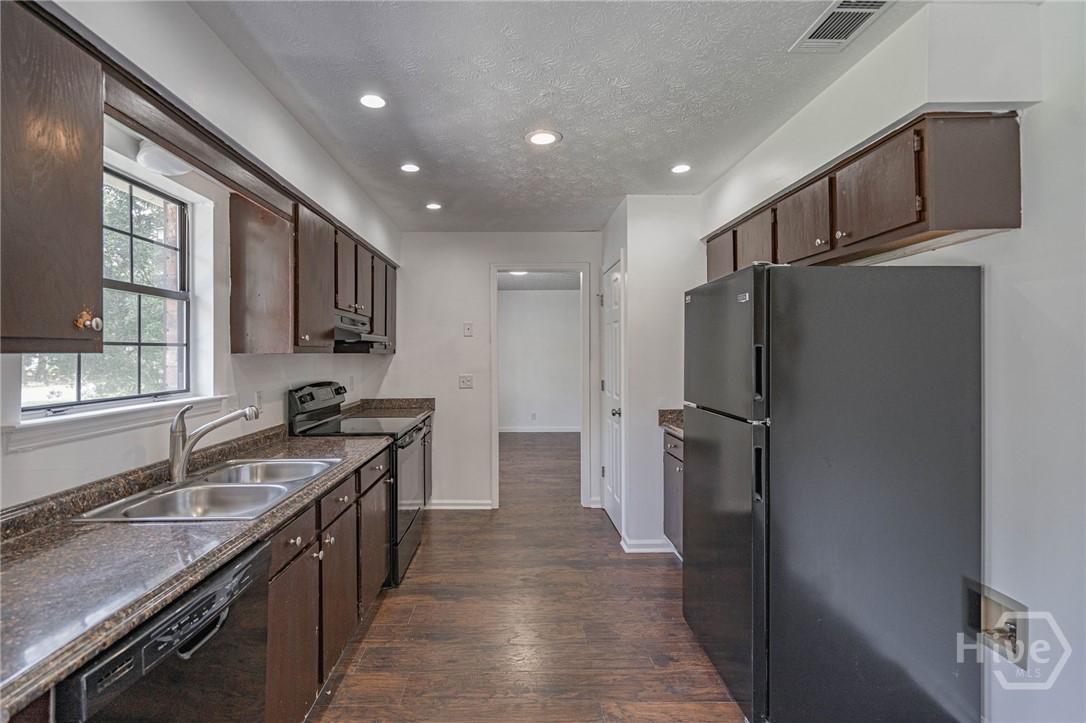 127 John Glenn Drive Rincon, GA 31326 - Photo 11 of 43