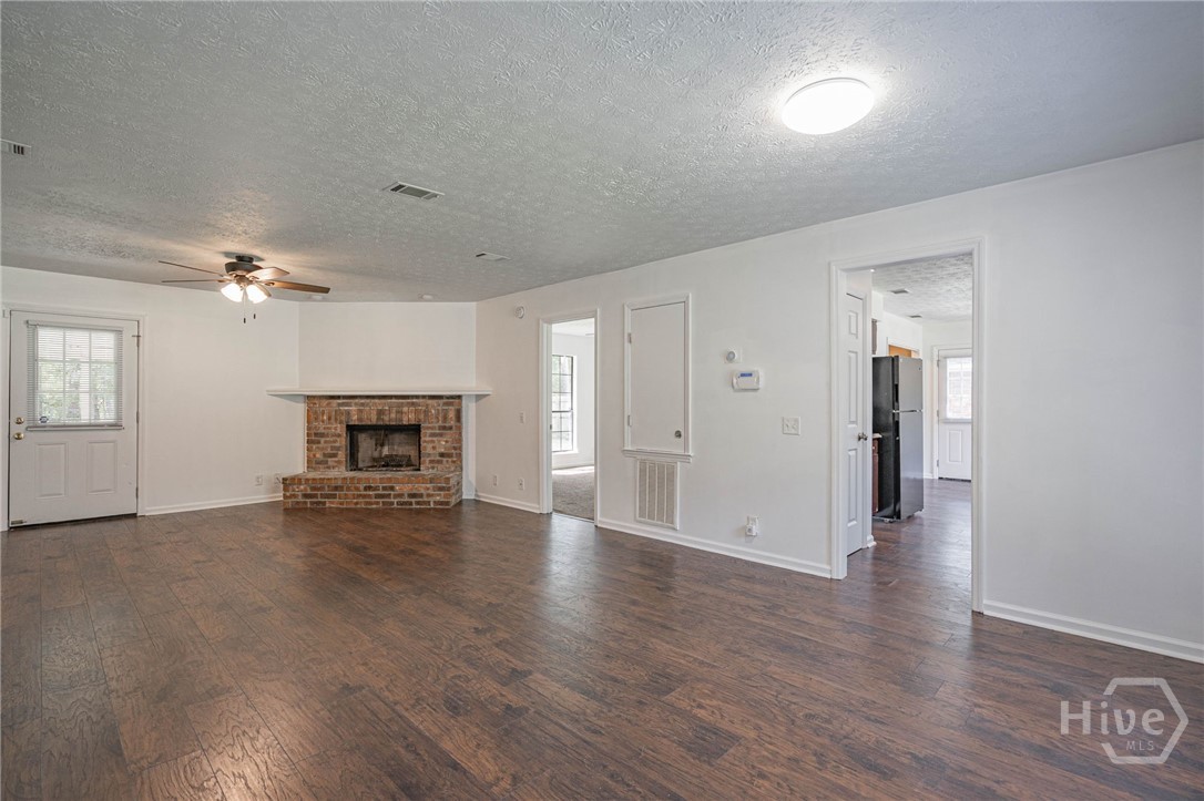 127 John Glenn Drive Rincon, GA 31326 - Photo 5 of 43