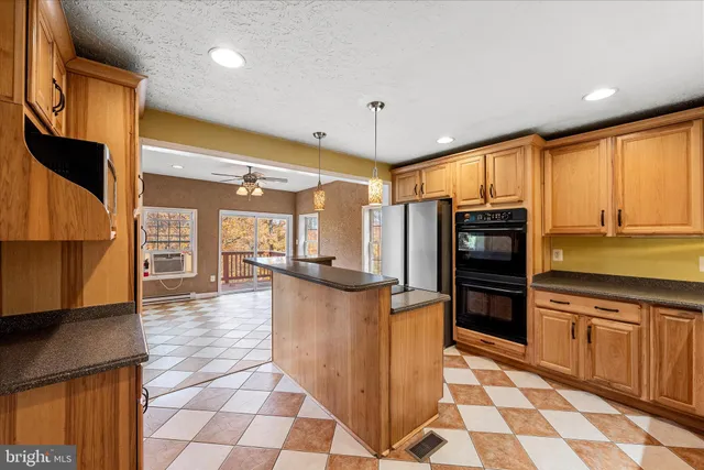 $449,900 | 66 Highland Park Lane, Front Royal, VA 22630