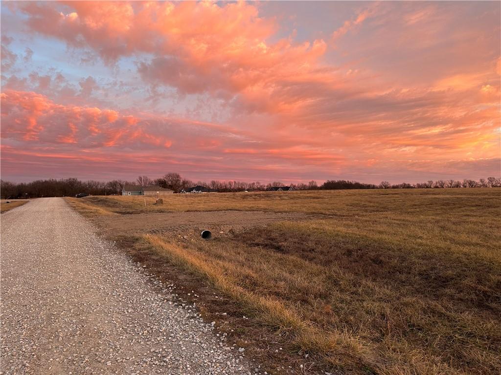 1002 Southeast 750th Road Windsor, MO 65360 - Photo 5 of 6