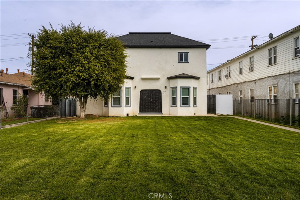 1606 Chestnut Avenue Long Beach, CA 90813 - Photo 4 of 25