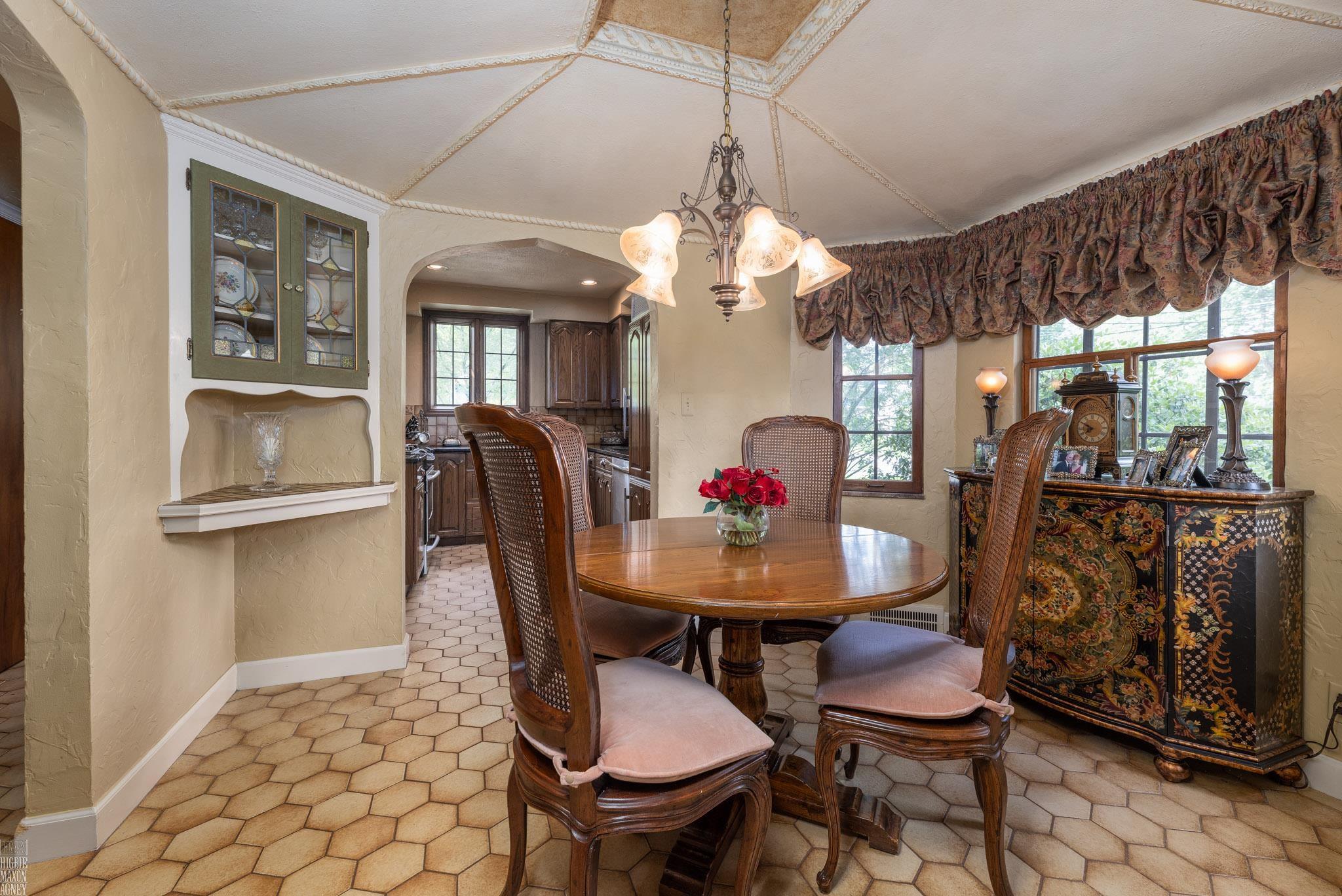 905 Pemberton Road Grosse Pointe Park, MI 48230 - Photo 14 of 34