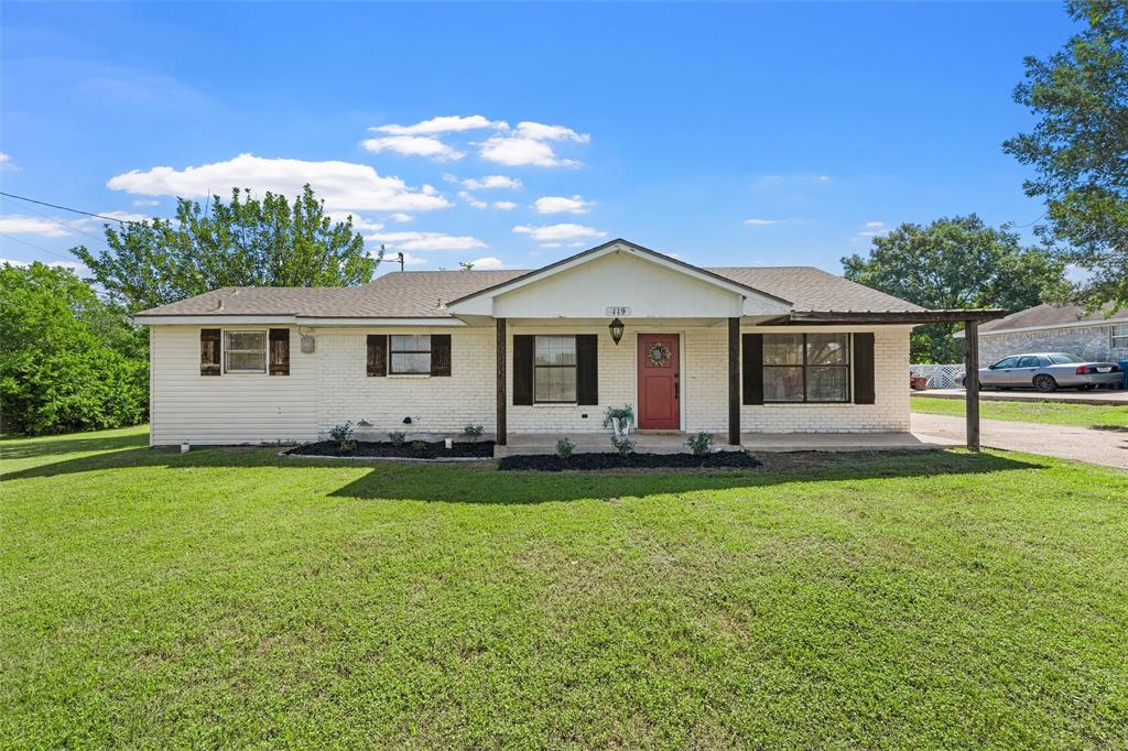119 Castleman Circle Hewitt, TX 76643 - Photo 1 of 34