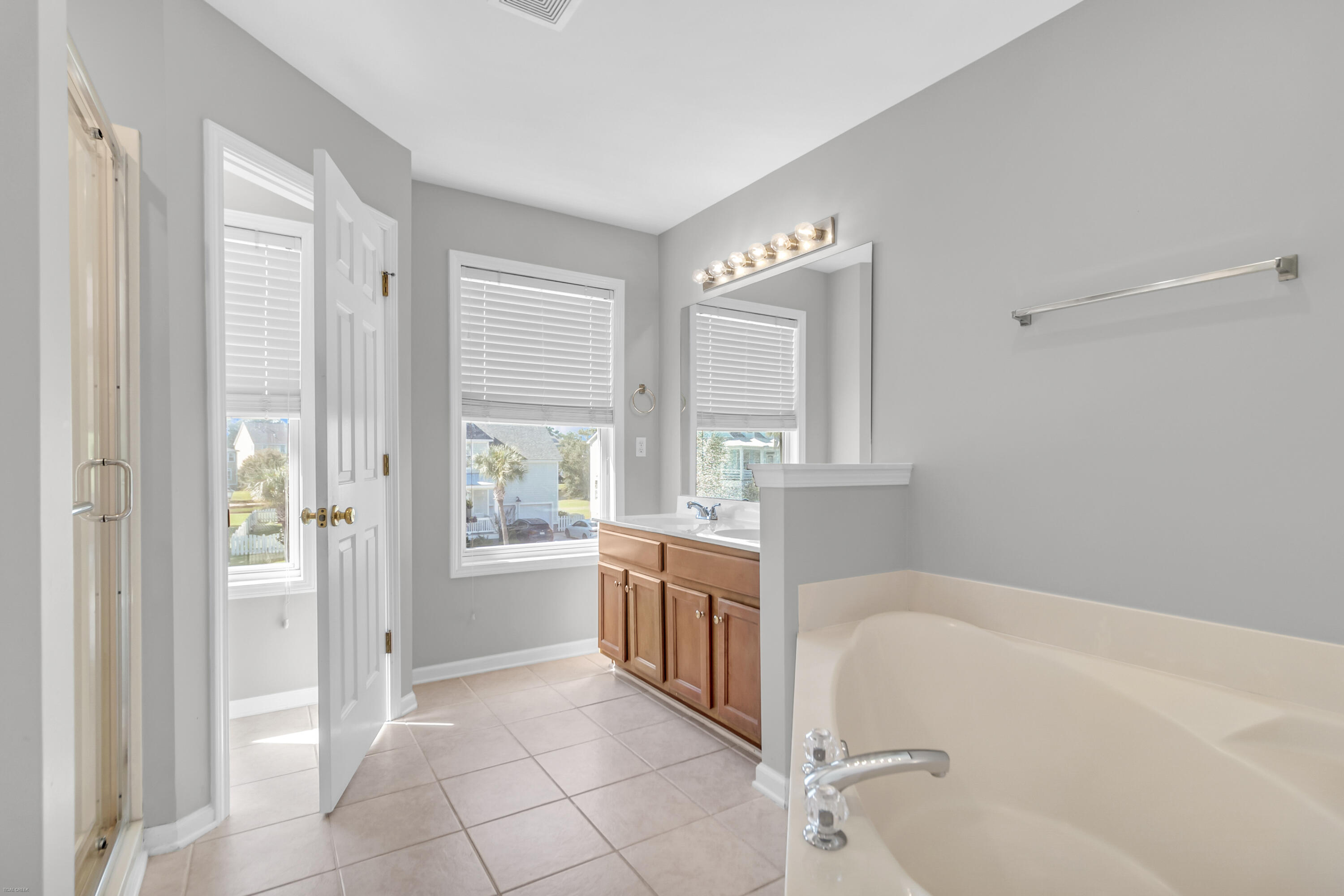 2250 Sandy Point Lane Mount Pleasant, SC 29466 - Photo 26 of 39 2250 Sandy Point -Tidalcreekphoto- (39)