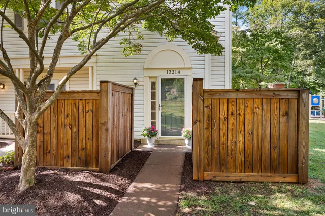 $250,000 | 13214 Meander Cove Drive, Unit 54, Germantown, MD 20874