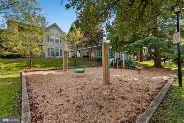 $250,000 | 13214 Meander Cove Drive, Unit 54, Germantown, MD 20874