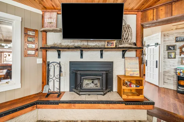$495,000 | 4444 Wesley Freebairn Road, Earlville, IL 60518