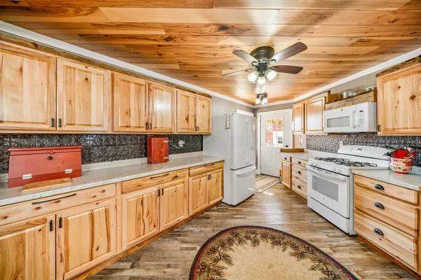 $495,000 | 4444 Wesley Freebairn Road, Earlville, IL 60518