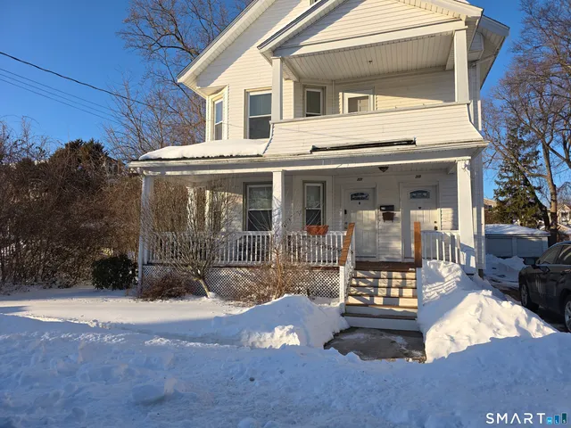 $1,600 | 219 Columbia Street, Unit 2, New Britain, CT 06052