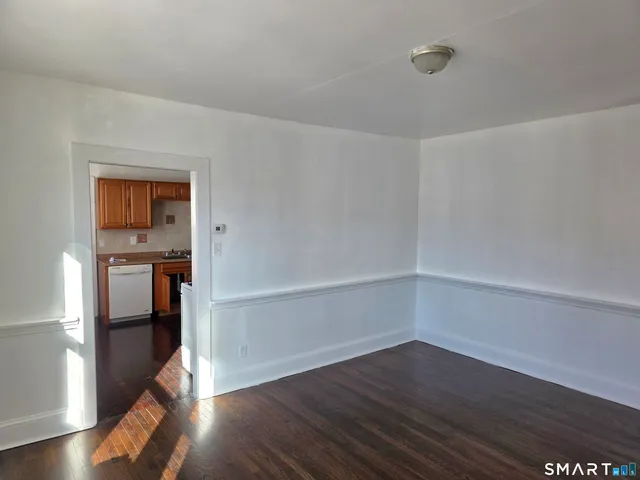 $1,600 | 219 Columbia Street, Unit 2, New Britain, CT 06052