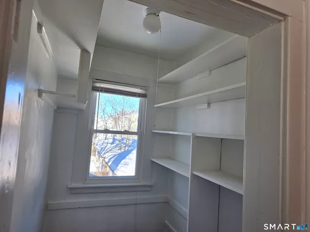 $1,600 | 219 Columbia Street, Unit 2, New Britain, CT 06052