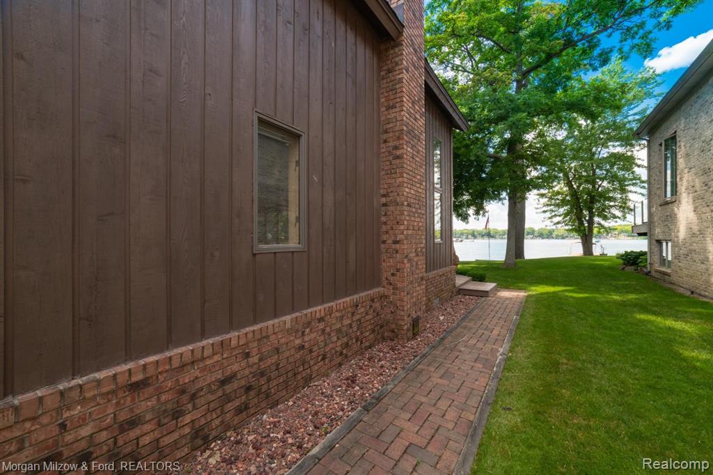 3810 Covert Road Waterford, MI 48328 - Photo 31 of 40