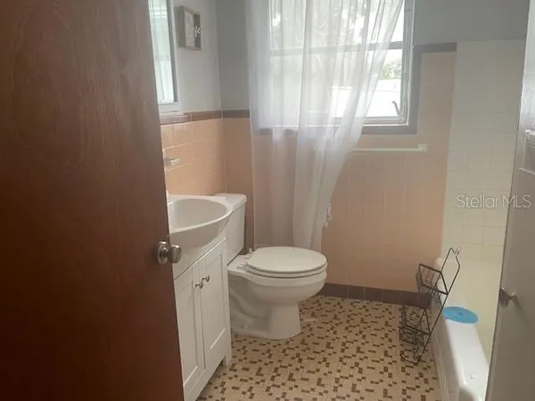 $1,700 | 505 Patlin Avenue, Orange City, FL 32763