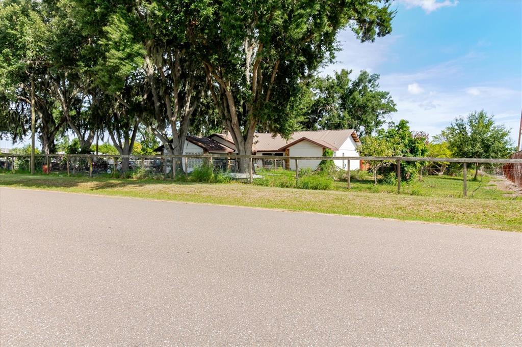 11109 Sumner Road Wimauma, FL 33598 - Photo 8 of 88