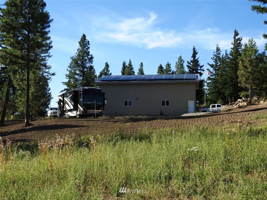 420 Colfax Road Cle Elum, WA 98922 - Photo 3 of 16 Gallery Image 3