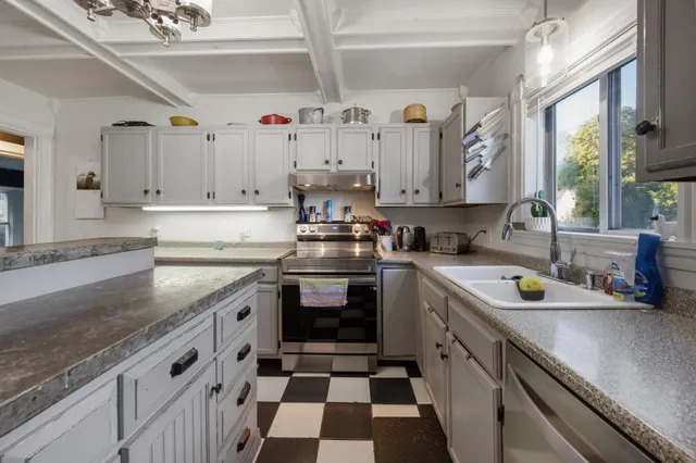 $239,900 | 8 Grove Street, Newport, ME 04953