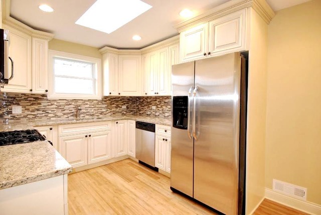246 East Schick Road Bloomingdale, IL 60108 - Photo 11 of 25