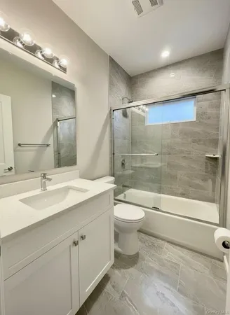 $869,000 | 384 Scudder Avenue, Unit LOT 1, Copiague, NY 11726