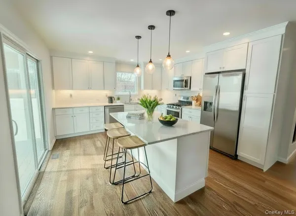 $869,000 | 384 Scudder Avenue, Unit LOT 1, Copiague, NY 11726