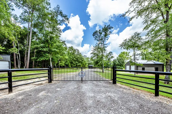 $349,500 | 49 Sandy Creek Farm Road, New Waverly, TX 77358