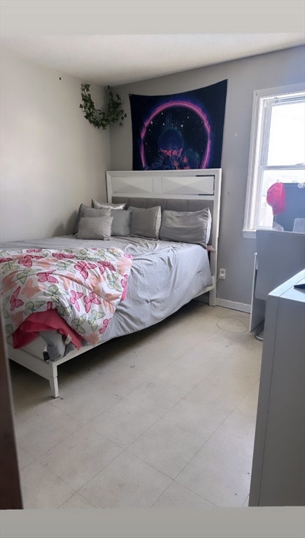 145 Cambridge Street Springfield, MA 01109 - Photo 5 of 13