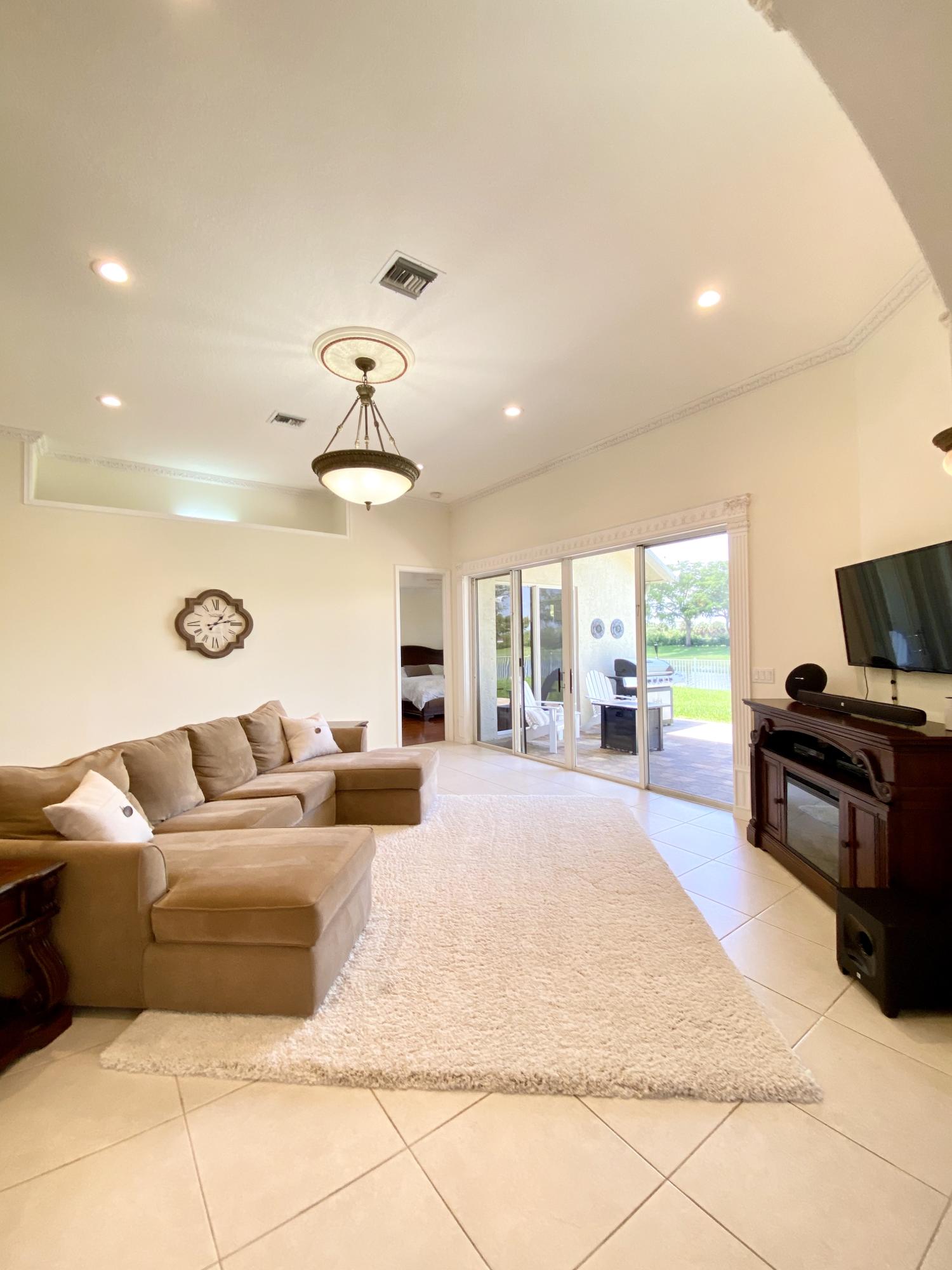 12355 Cascades Pointe Drive Boca Raton, FL 33428 - Photo 13 of 36 Family room