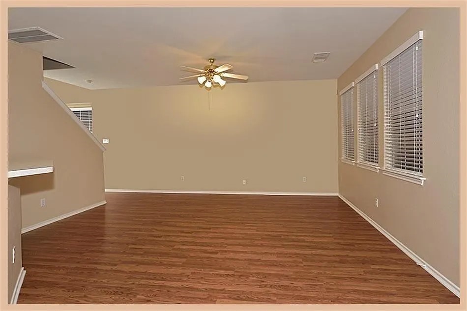 43 Blue Creek Place Spring, TX 77382 - Photo 7 of 31