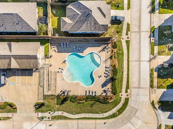 $302,500 | 2927 August Mist Court, Conroe, TX 77304