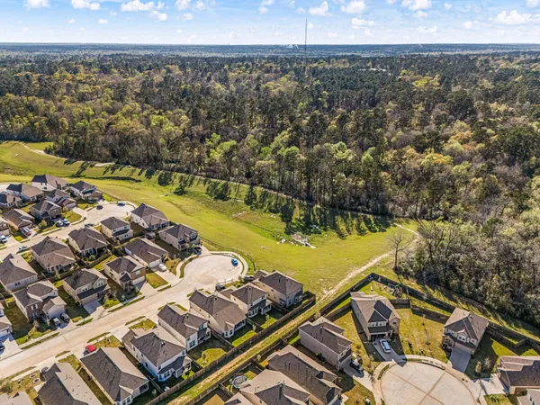 $302,500 | 2927 August Mist Court, Conroe, TX 77304