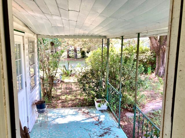 17 Nowling Drive DeFuniak Springs, FL 32433 - Photo 44 of 52 Small Open Front Porch
