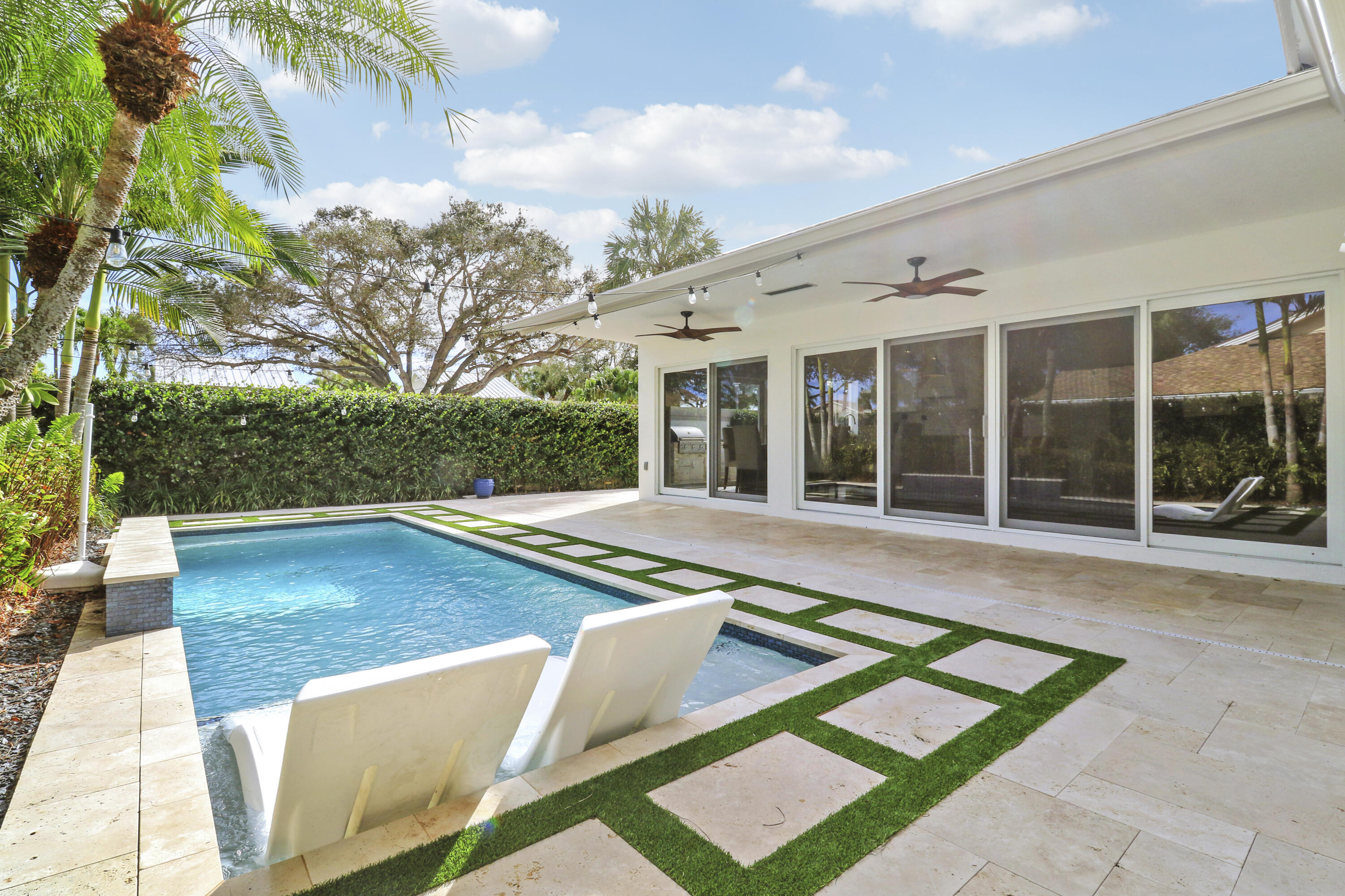 105 Ocean Pines Terrace Jupiter, FL 33477 - Photo 21 of 66 Patio/Pool