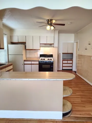 $2,570 | 35 Clifton Street, Unit 35, Cambridge, MA 02140