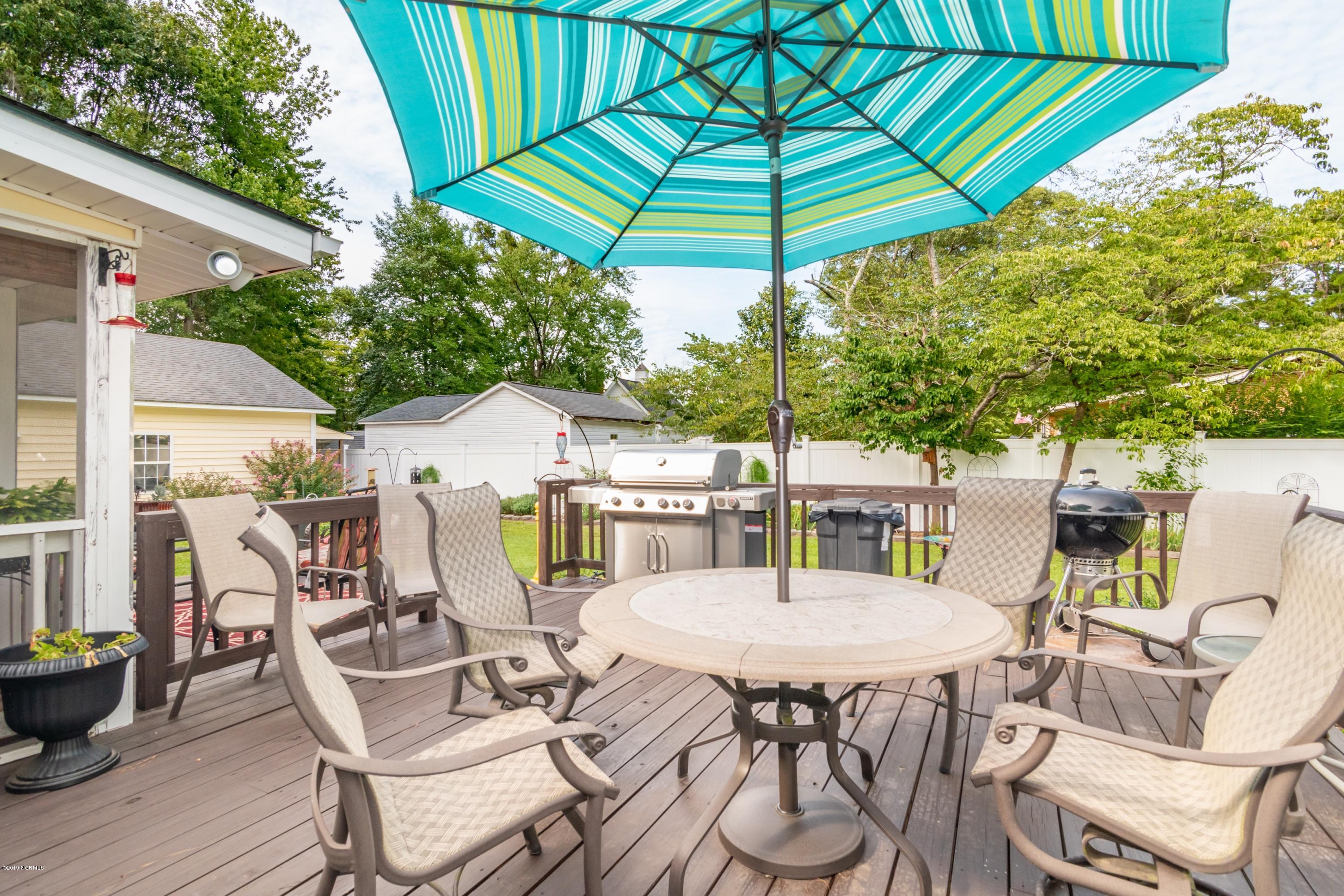 6407 River Road Washington, NC 27889 - Photo 28 of 35 027 deck 2