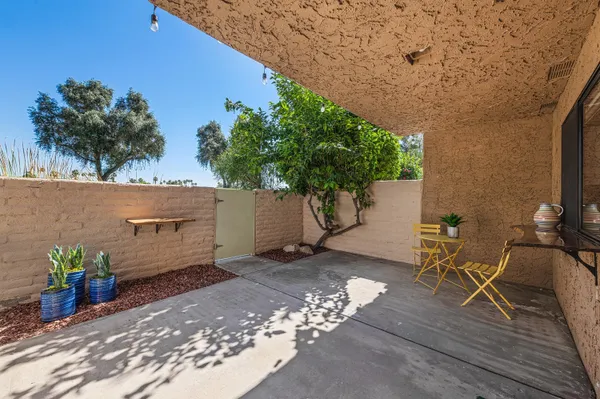 $415,000 | 5834 Los Coyotes Drive, Palm Springs, CA 92264