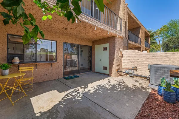 $415,000 | 5834 Los Coyotes Drive, Palm Springs, CA 92264