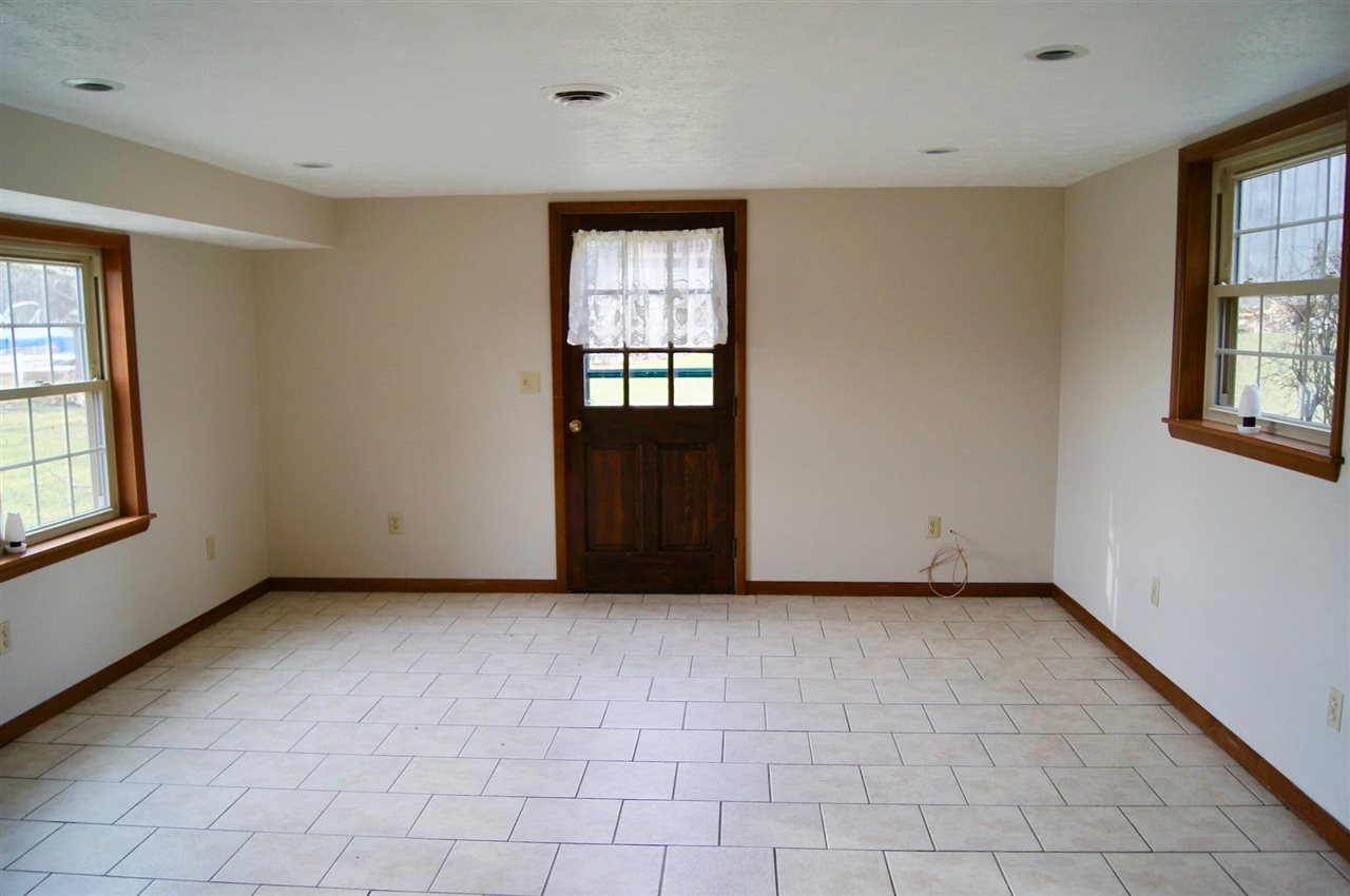 7305 West Snyder Road Warsaw, IN 46580 - Photo 11 of 20 Gallery Image 11