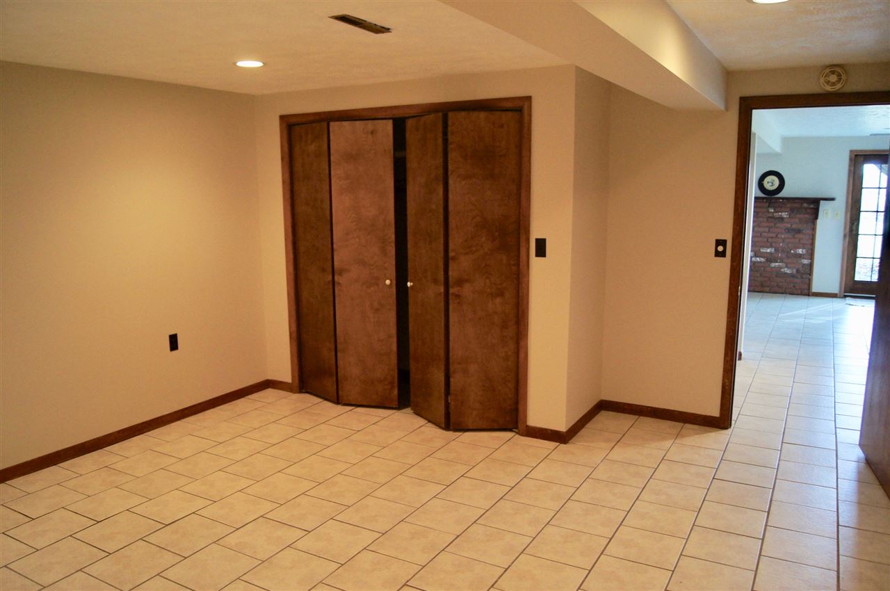 7305 West Snyder Road Warsaw, IN 46580 - Photo 15 of 20 Gallery Image 15