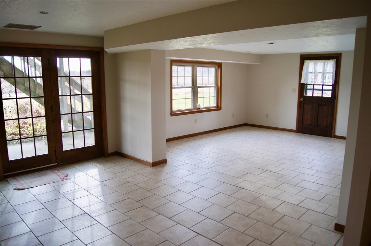 7305 West Snyder Road Warsaw, IN 46580 - Photo 10 of 20 Gallery Image 10