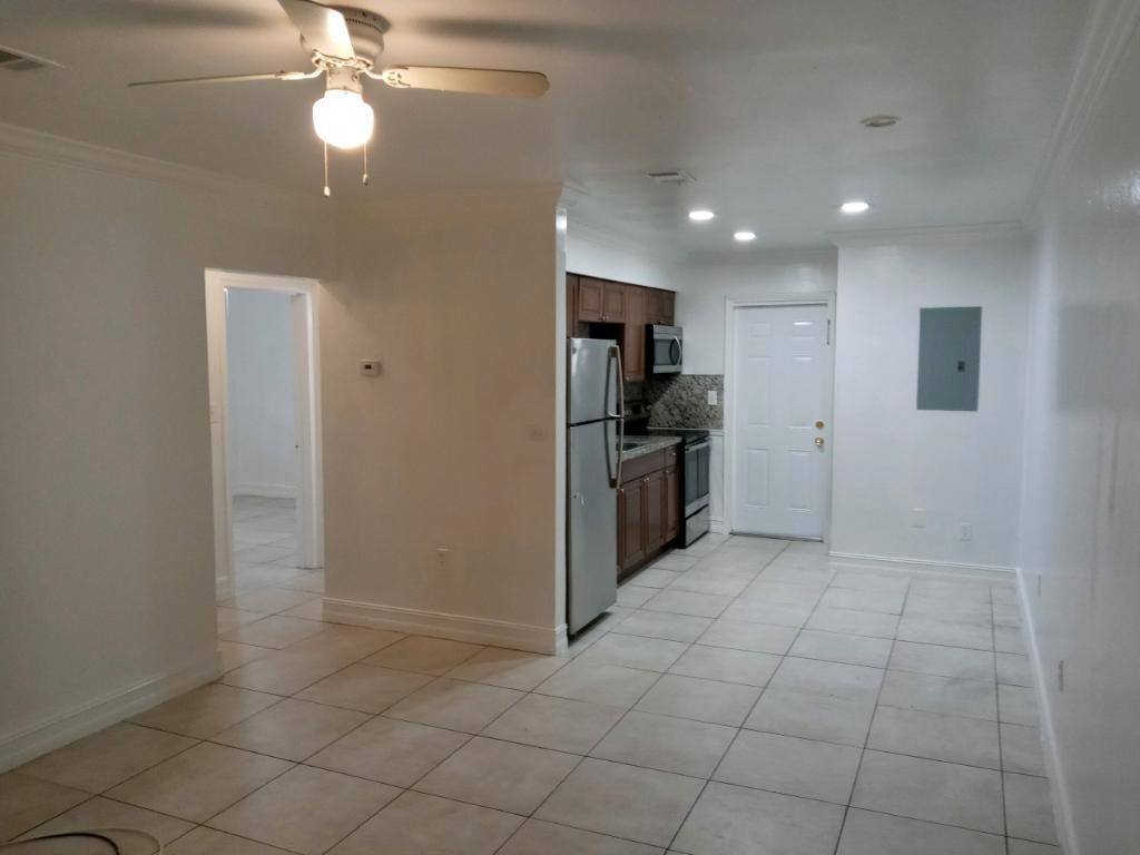 6172 Southwest 43rd Street, Unit 12 Davie, FL 33314 - Photo 3 of 13 Photo 3
