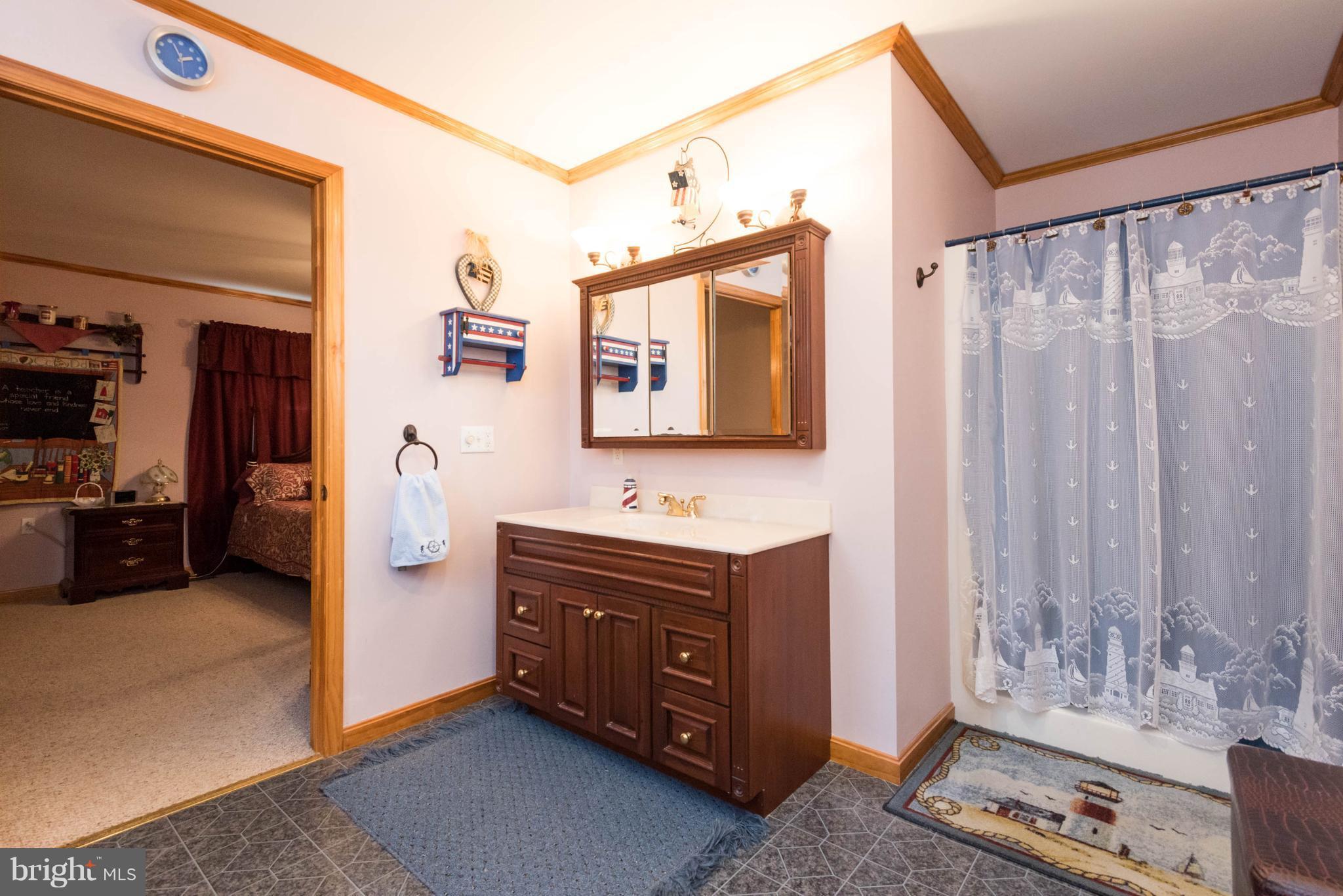 3561 Height Road Cambridge, MD 21613 - Photo 22 of 30 Bath (Master)