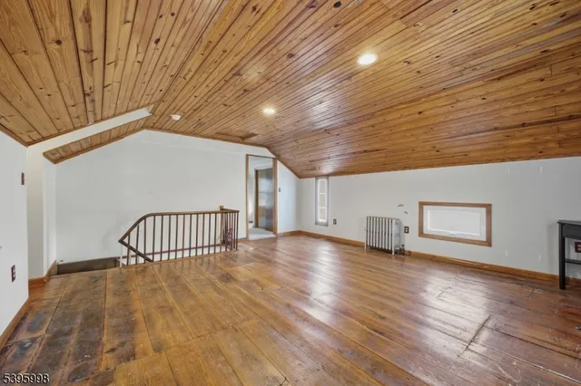 $2,400 | 1028 County Road 519, Newton, NJ 07860