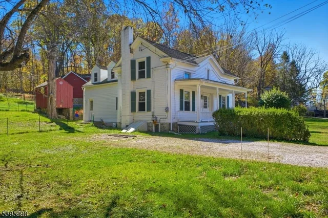 $2,400 | 1028 County Road 519, Newton, NJ 07860