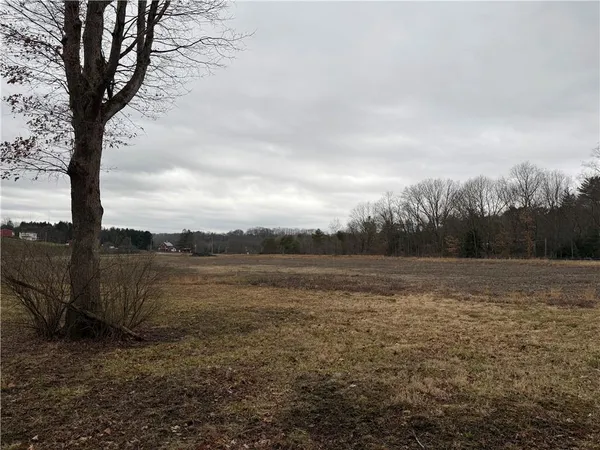 a view of a road with an empty space