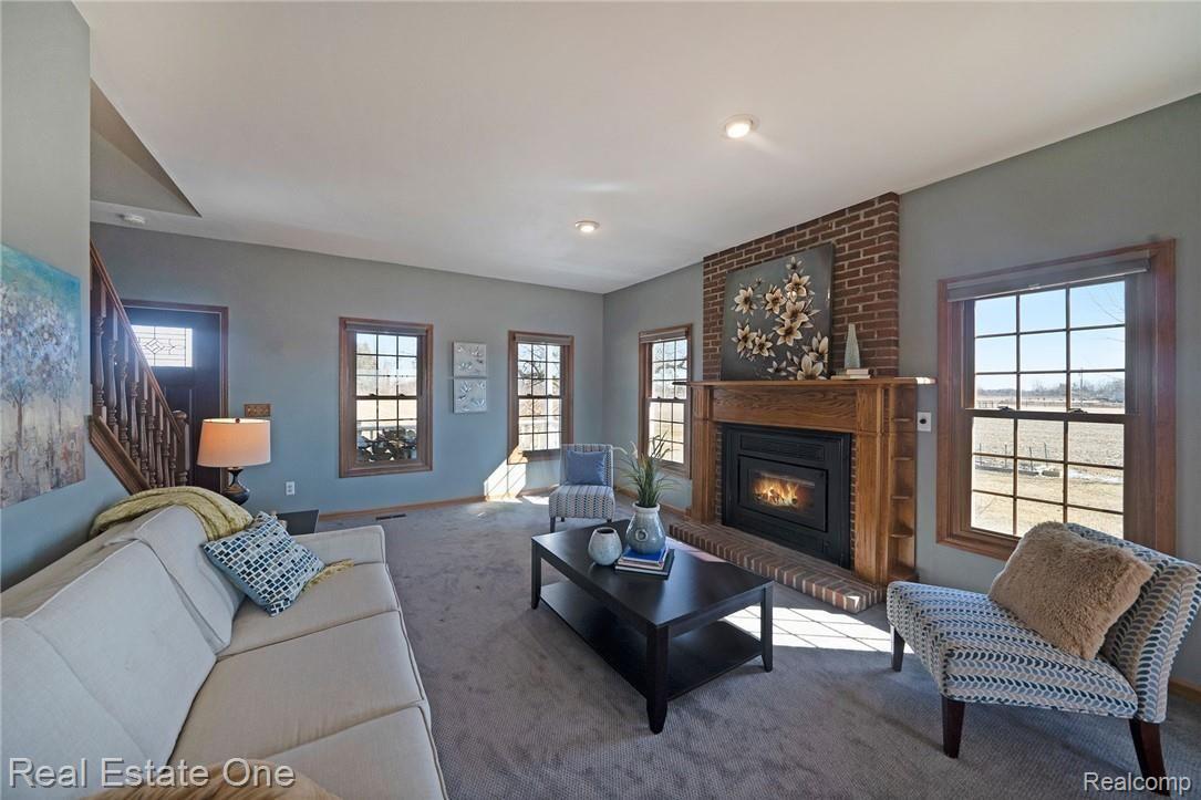 11399 Masters Road Memphis, MI 48041 - Photo 6 of 35 6 Living Room.jpg