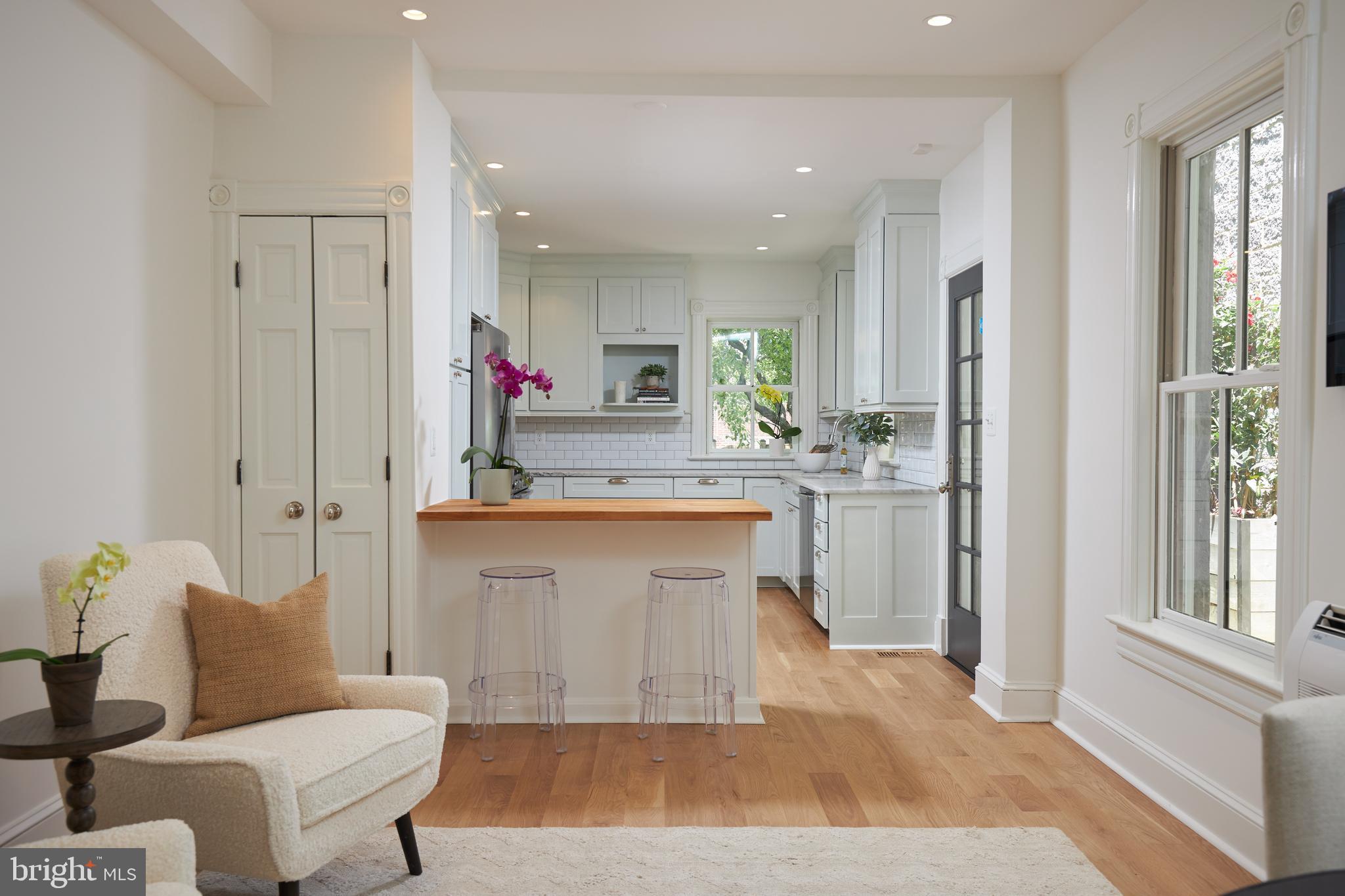 1435 R Street Northwest Washington, DC 20009 - Photo 14 of 29 Gallery Image 14