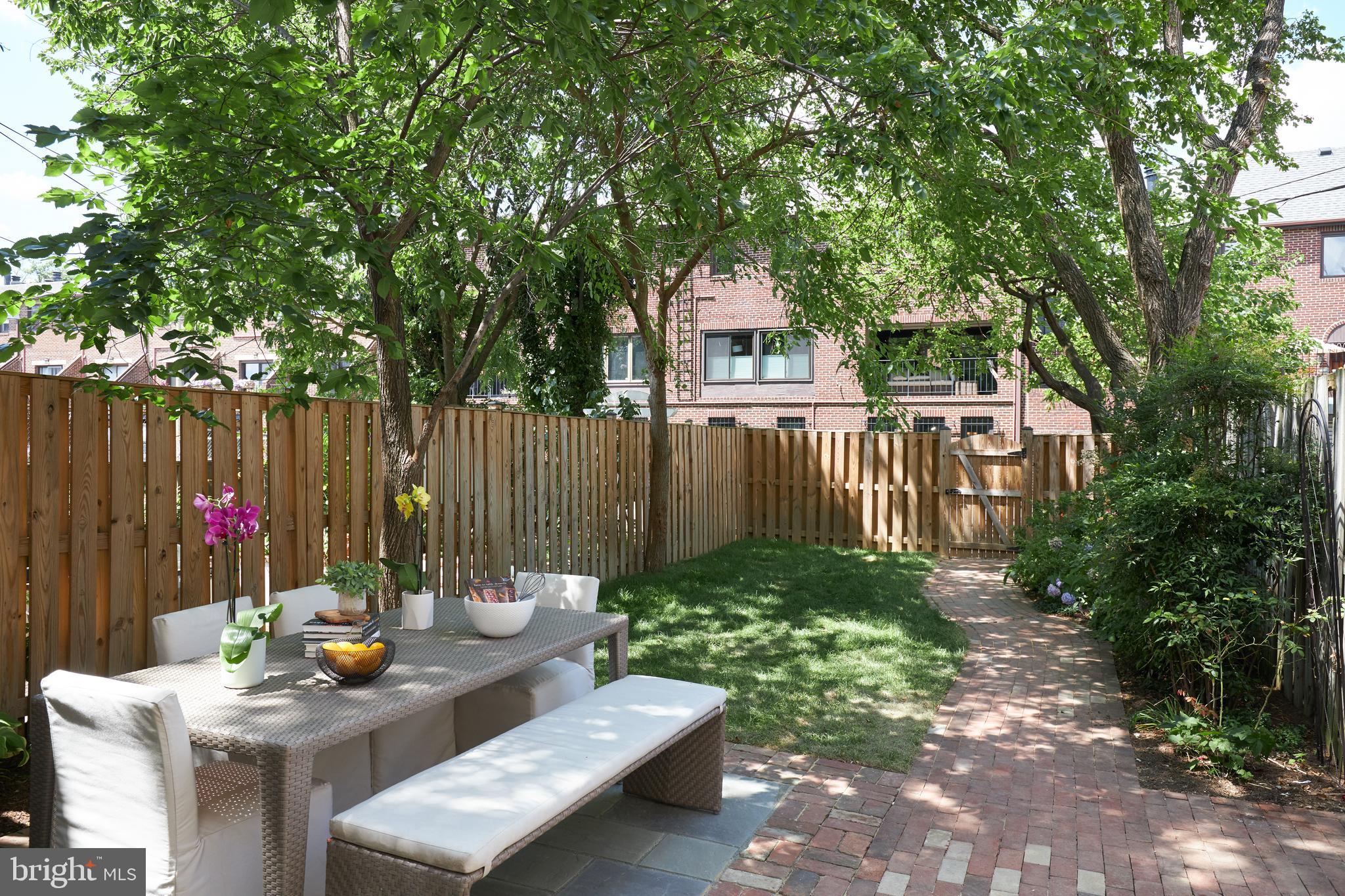 1435 R Street Northwest Washington, DC 20009 - Photo 26 of 29 Gallery Image 26