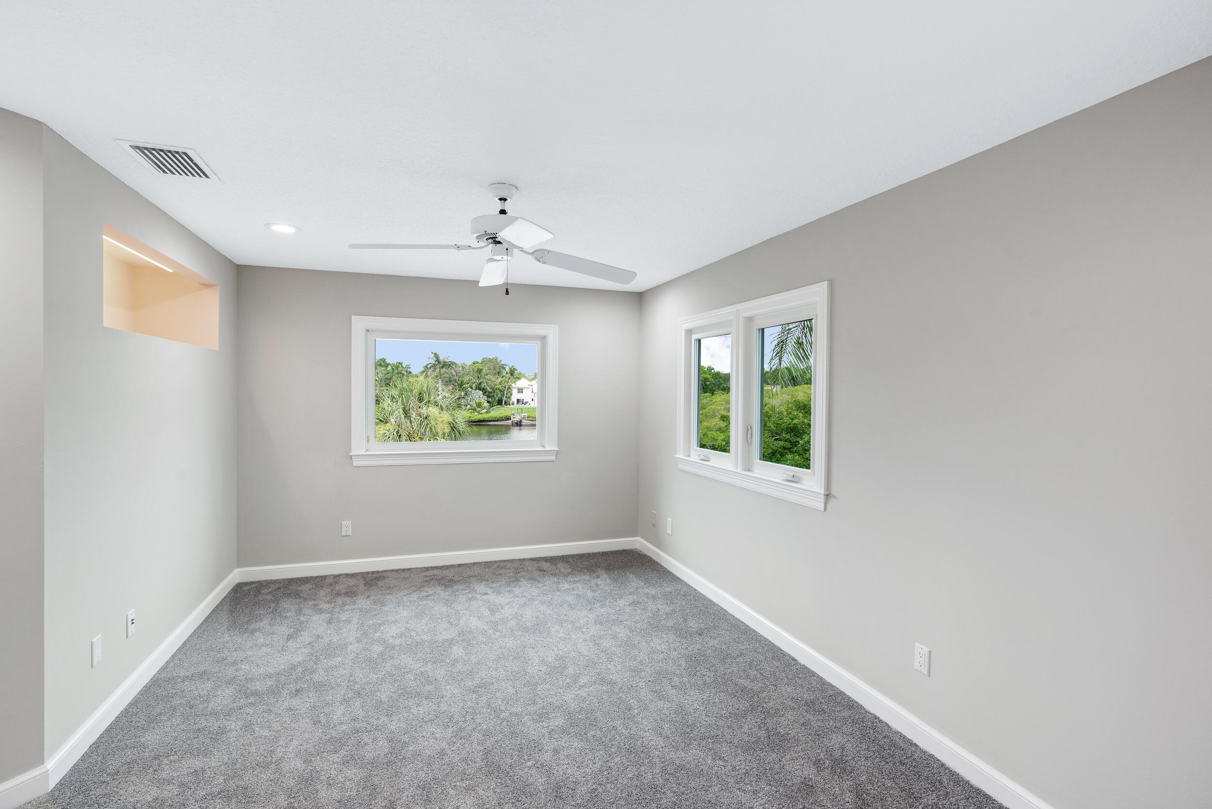 18169 Southeast Ridgeview Drive Tequesta, FL 33469 - Photo 30 of 51 18169 SE Ridgeview Dr-28