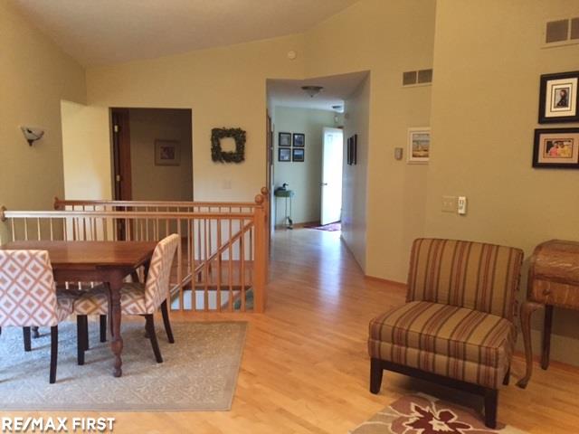 21735 River Ridge Trail Farmington Hills, MI 48335 - Photo 9 of 19