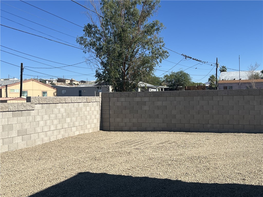 1675 Talc Road Bullhead City, AZ 86442 - Photo 10 of 65 Yard