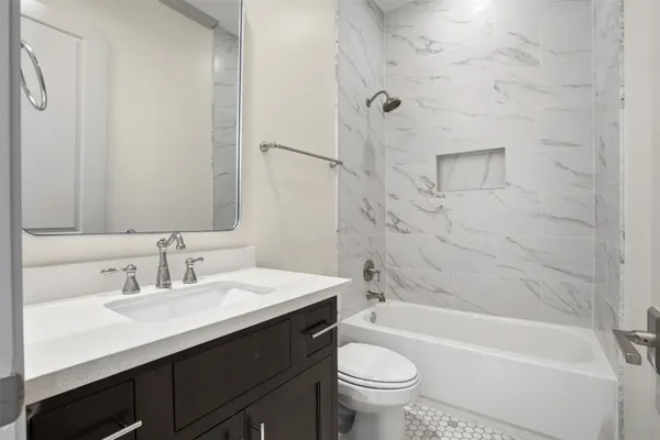 $4,500 | 19 Robita Street, Houston, TX 77019